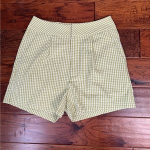 High waisted checkered shorts